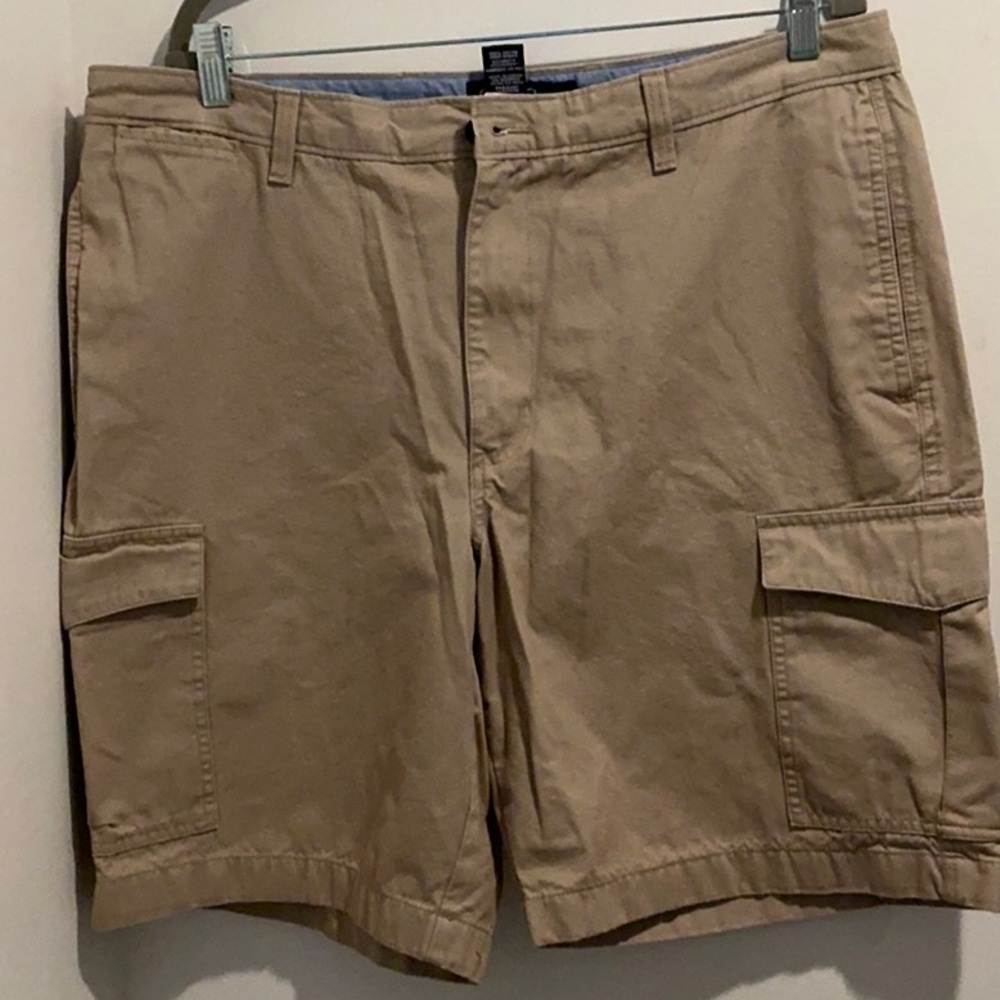 Chaps Men's Poplin Cargo Shorts - khaki